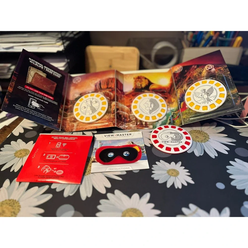 View Master Virtual Reality‎ Starter Pack VR Headset Viewer  Wildlife Experience